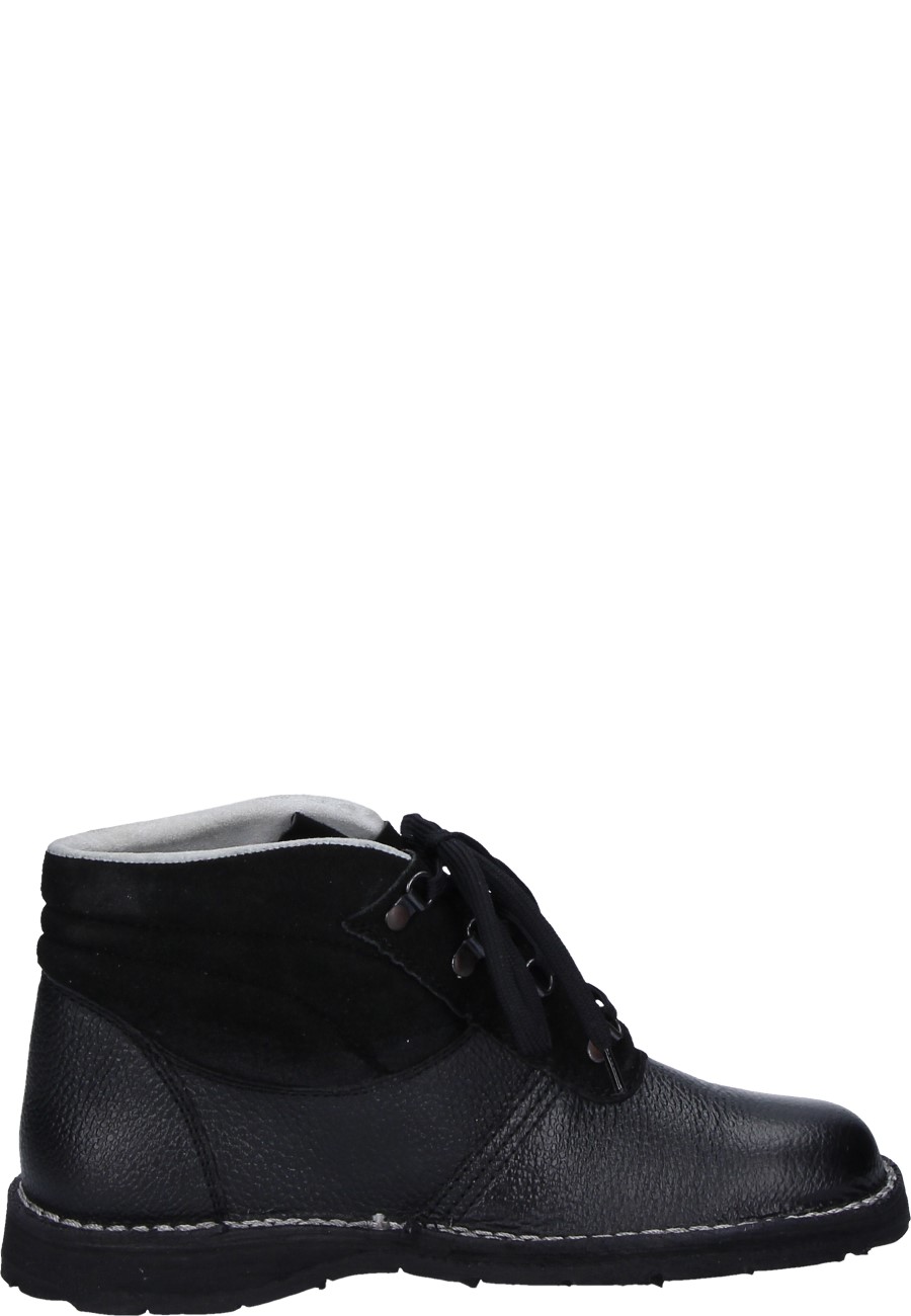 Roof 493 Roofers Work Shoes a roofers shoe with tyre tread