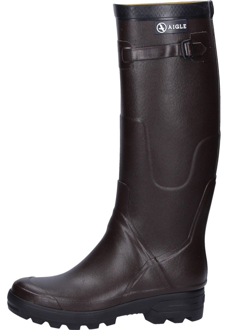 Aigle Benyl M brown Rubber Boots . an Aigle Wellingto