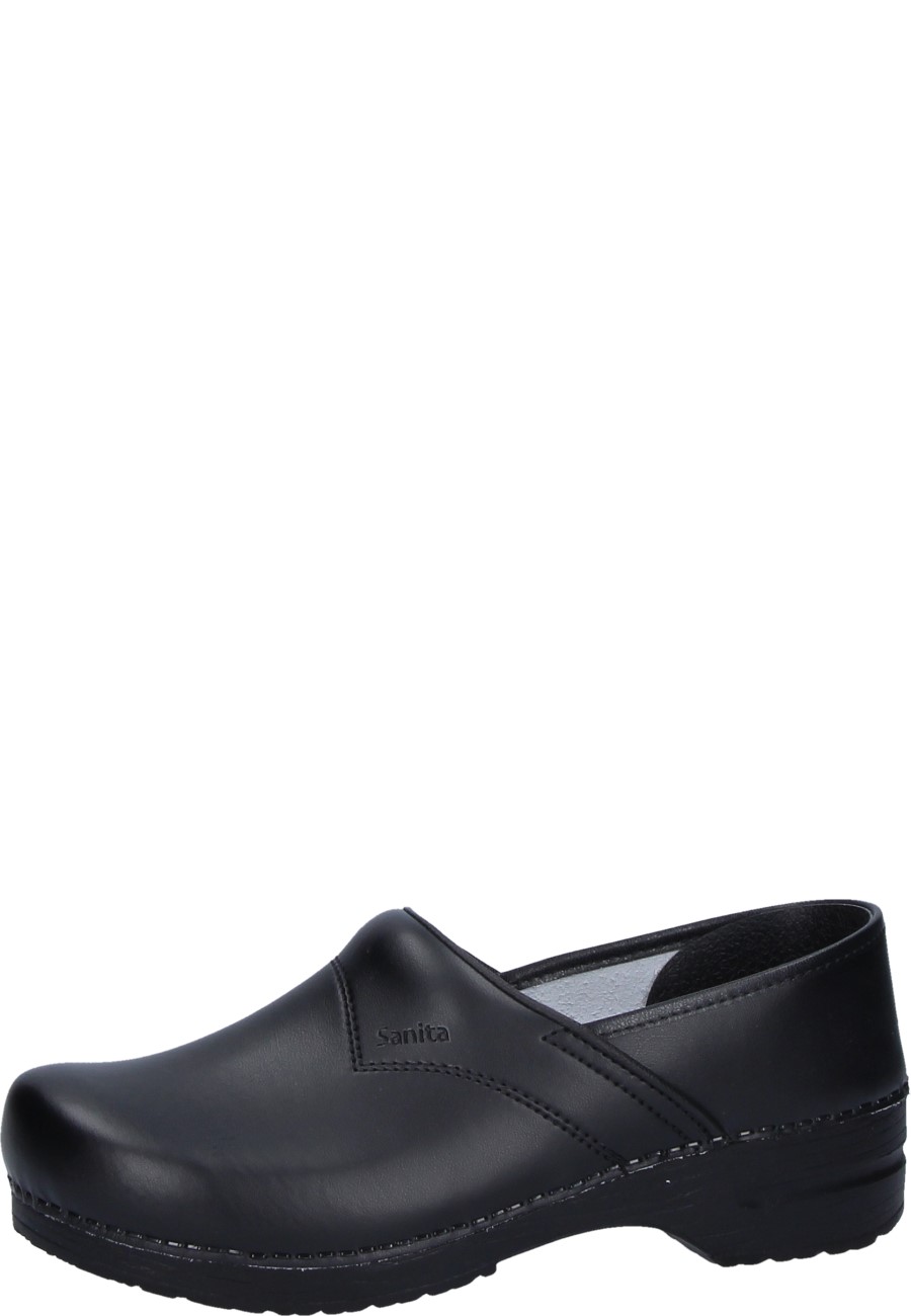 black fur crocs