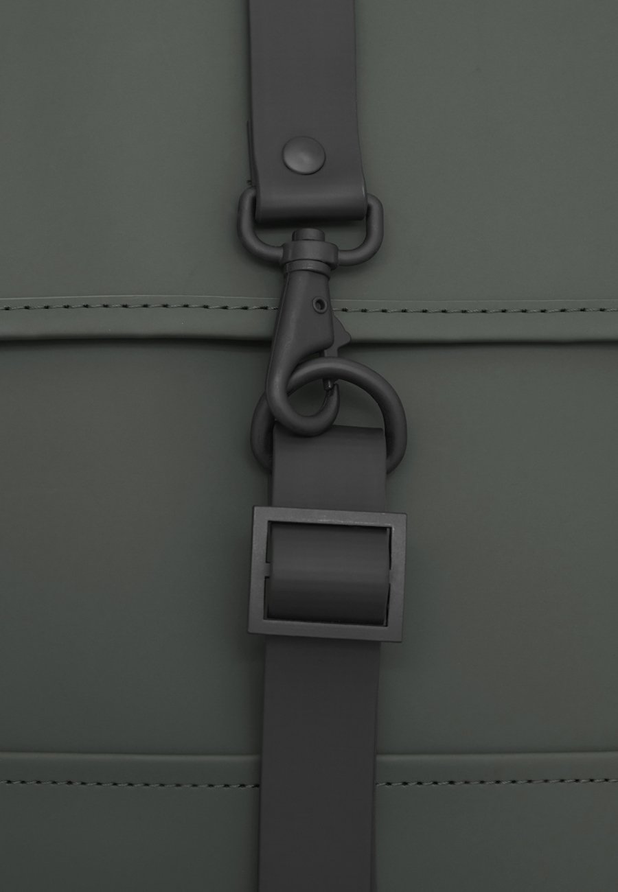 BACKPACK from RAINS Your waterproof classic for every day.