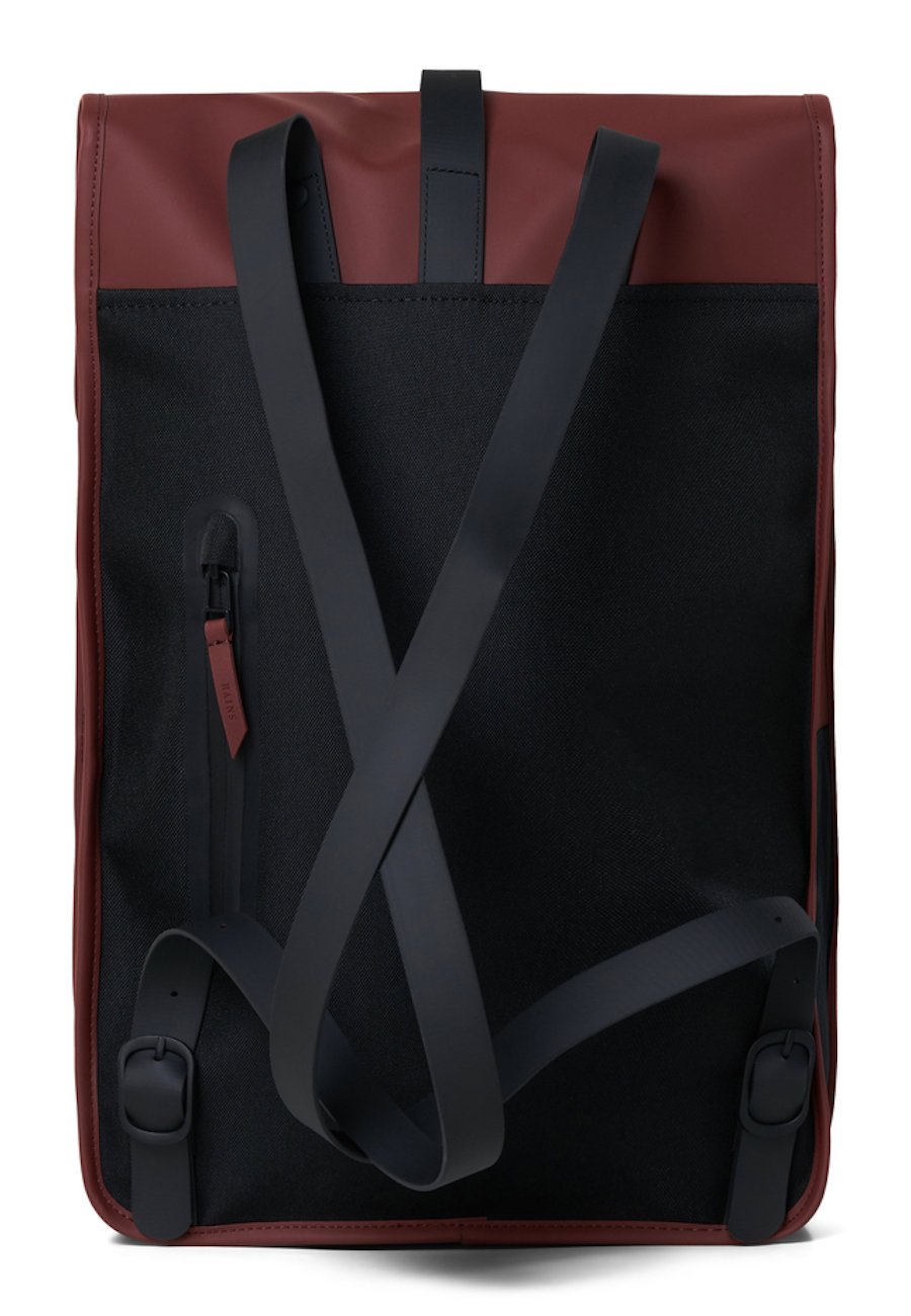 BACKPACK from RAINS Your waterproof classic for every day.