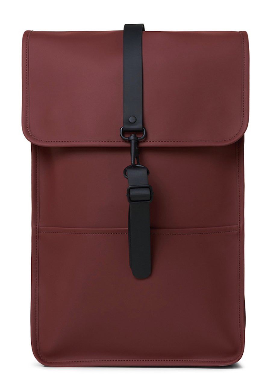 BACKPACK from RAINS Your waterproof classic for every day.
