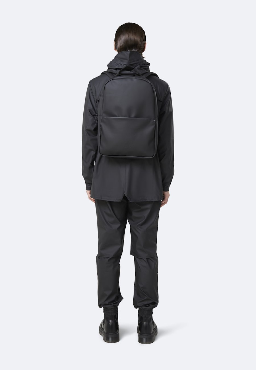 Simple, modern, stylish and comfortable The waterproof backpack FIELD